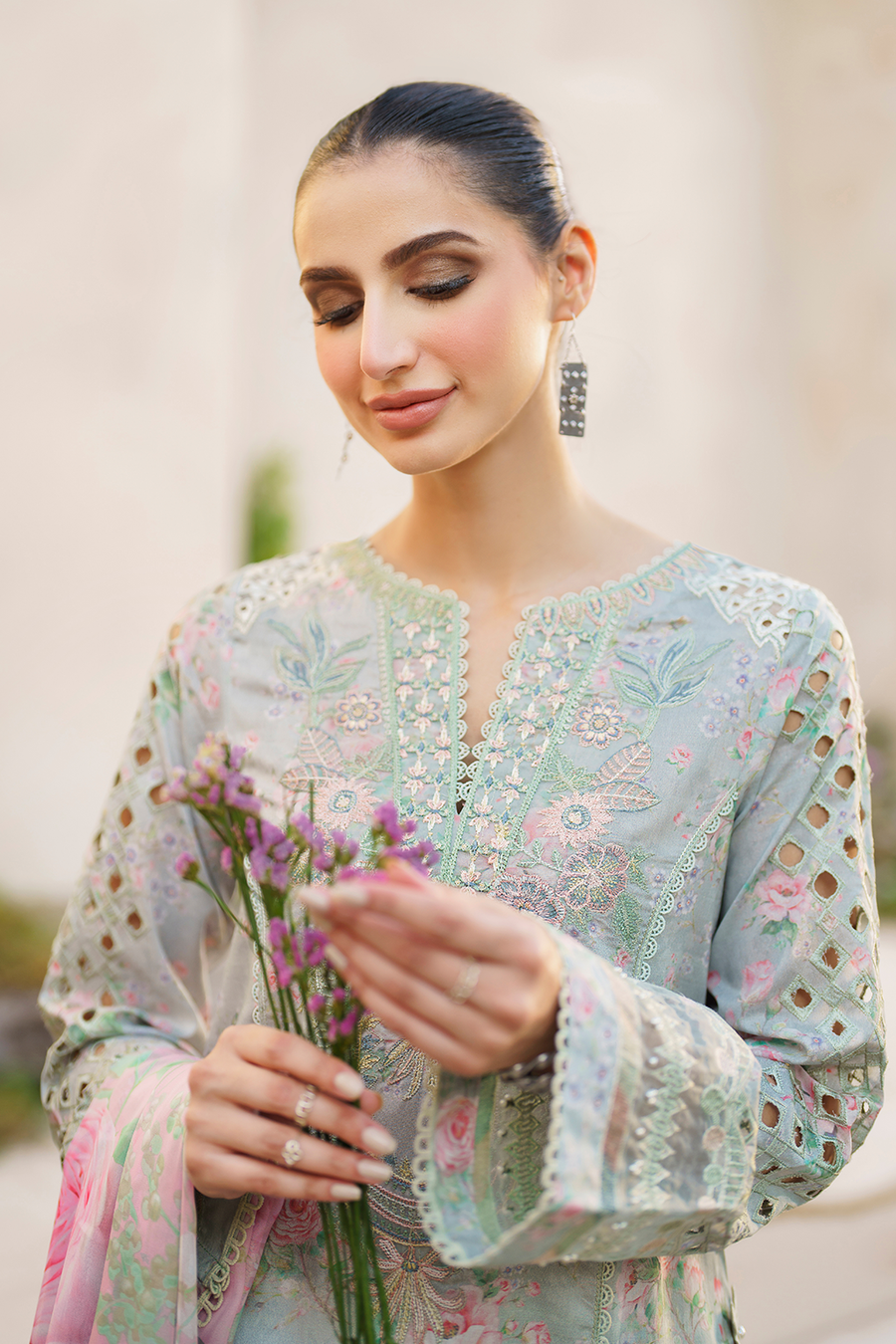 3 Piece Lawn Embroidery Suit - Unstitched