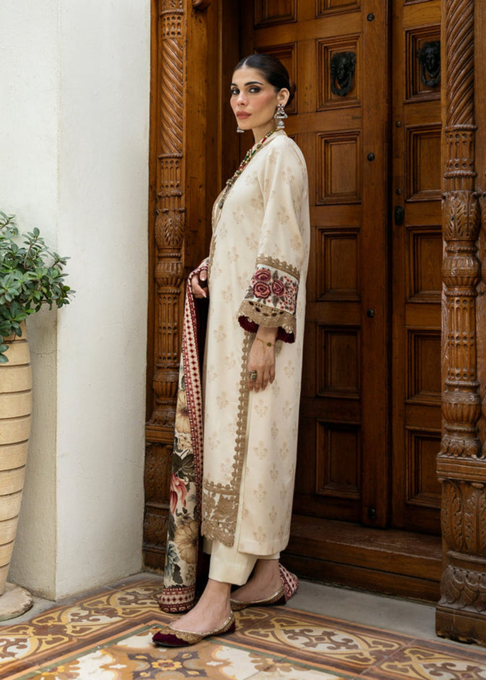 3 Piece Women's Embroidery Lawn Suit - Unstitched